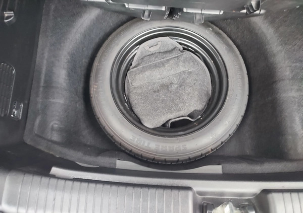 Hyundai ix20 cena 37800 przebieg: 136000, rok produkcji 2014 z Zgierz małe 436